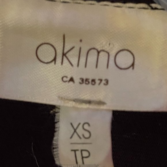 AKIMA 2 Piece Purple Tank and 3/4 Sleeve Jacket Made in Canada - Picture 7 of 8